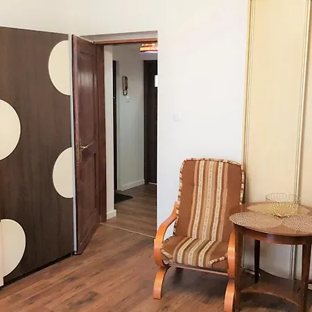 Mieszkanie Przy Chrzanowskiego *