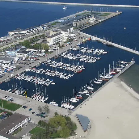 Apartment Mieszkanie Przy Chrzanowskiego