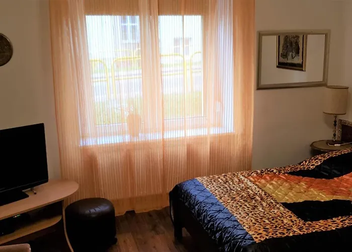 Mieszkanie Przy Chrzanowskiego Apartman *